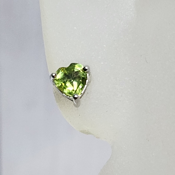 Sterling Silver Heart Shape Peridot Stud Earrings - Picture 1 of 3